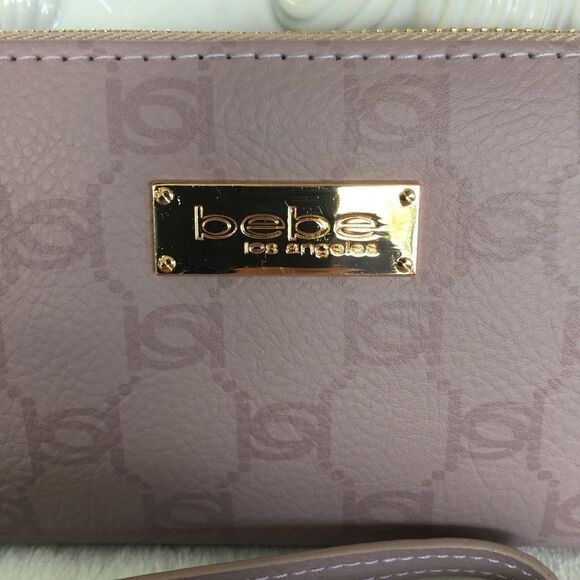 NWT BEBE Alexis ZIP wristlet in Lilac - Picture 2 of 7